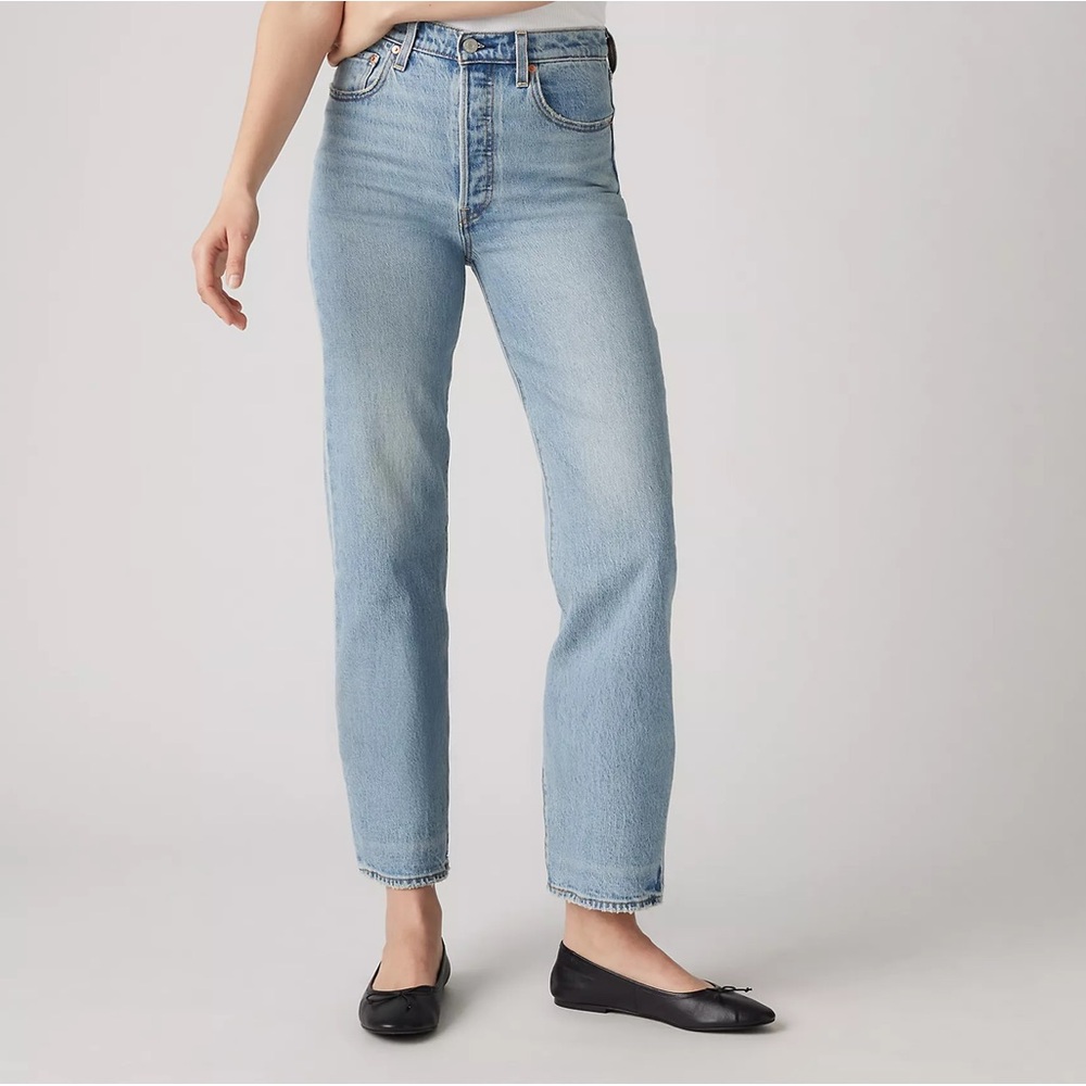 Levi’s Ribcage Straight 25x29 High Rise